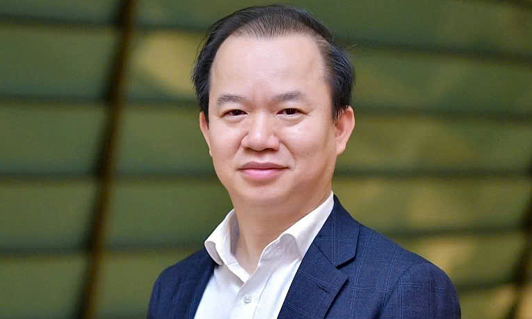 PGS.TS Bùi Hoài Sơn: ‘VnExpress xây tủ sách là mô hình cần khuyến khích’